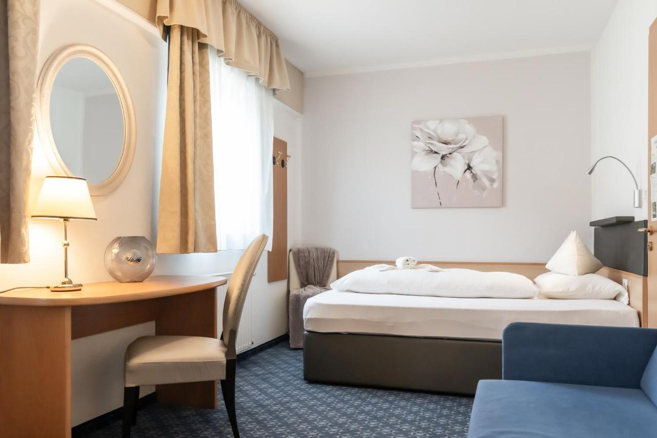 Groff Hotel 3*