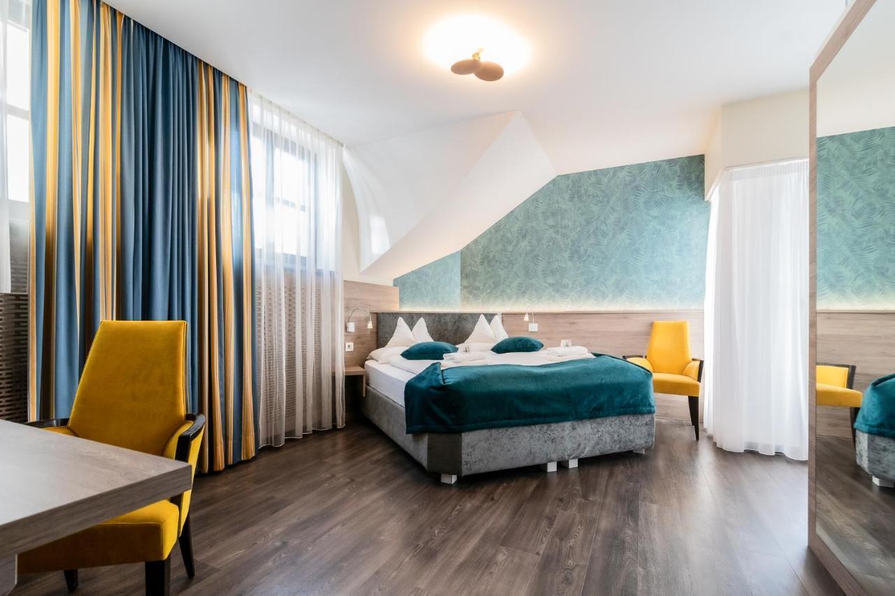 Groff Hotel
