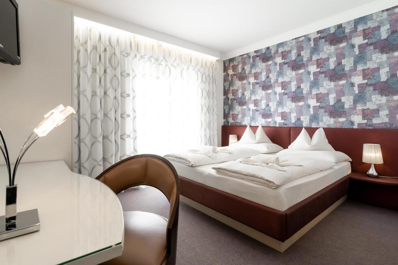 Groff Hotel
