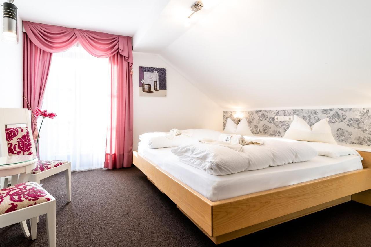 Groff Hotel 3*